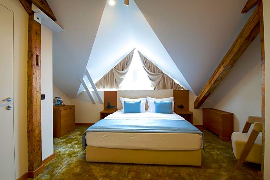 Hotel City Savoy
