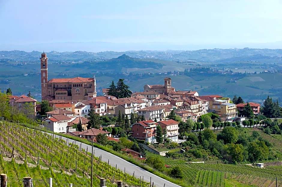 Albergo Castiglione Langhe
