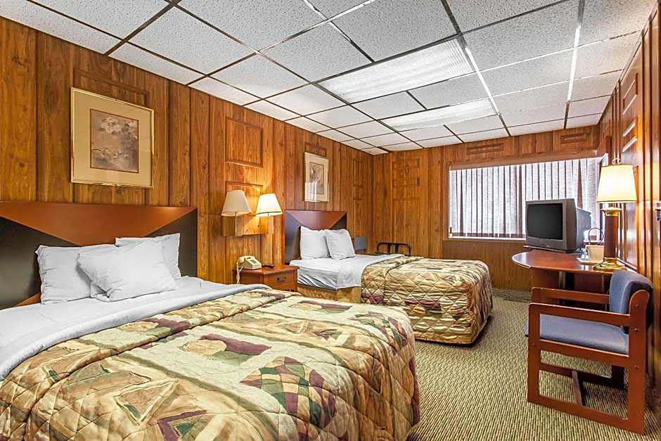 Rodeway Inn North
