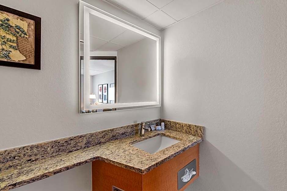 AmericInn by Wyndham Crookston U of M Crookston