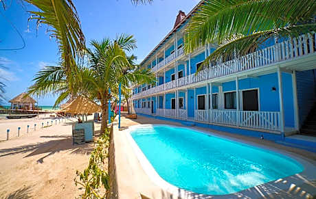 El Faro Beach Front by ÓOL Hotels