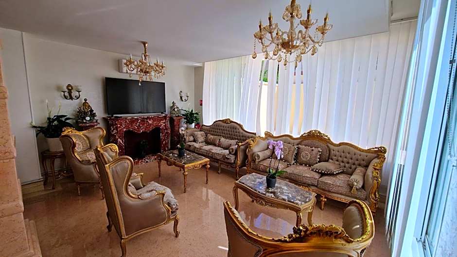 HOTEL ROYAL Paris Ivry