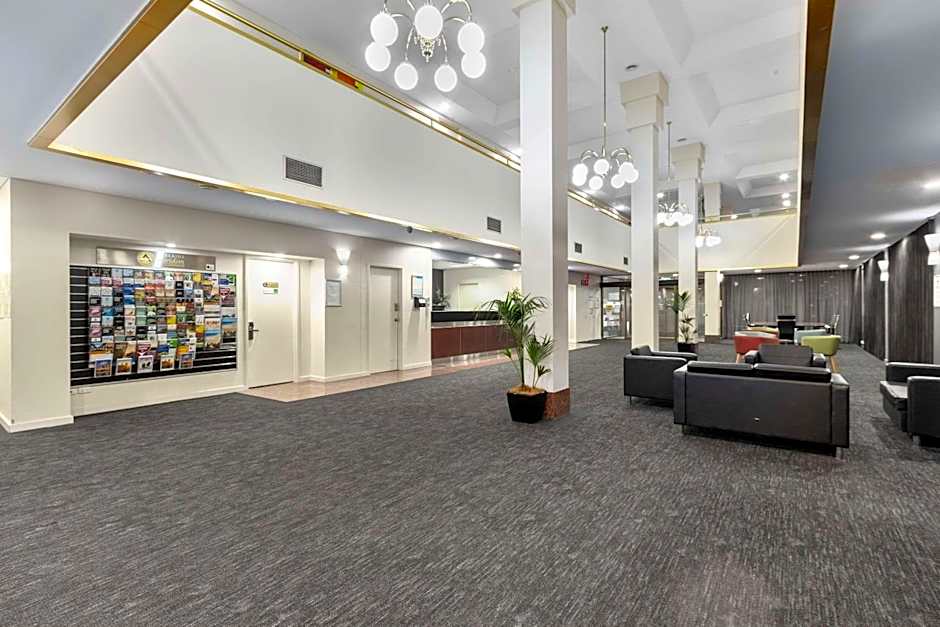 Comfort Hotel Adelaide Meridien