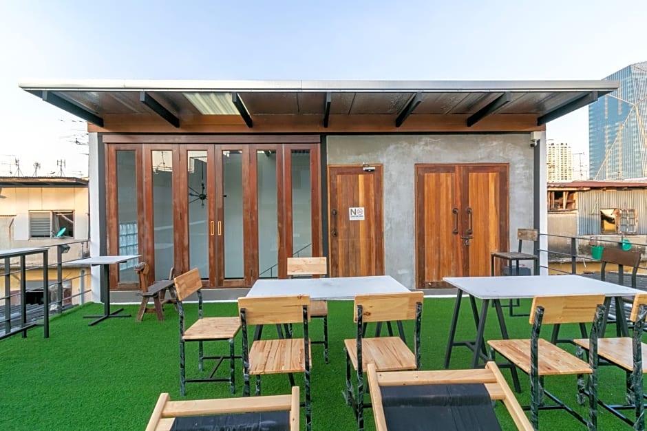 Timber Hostel by ZUZU