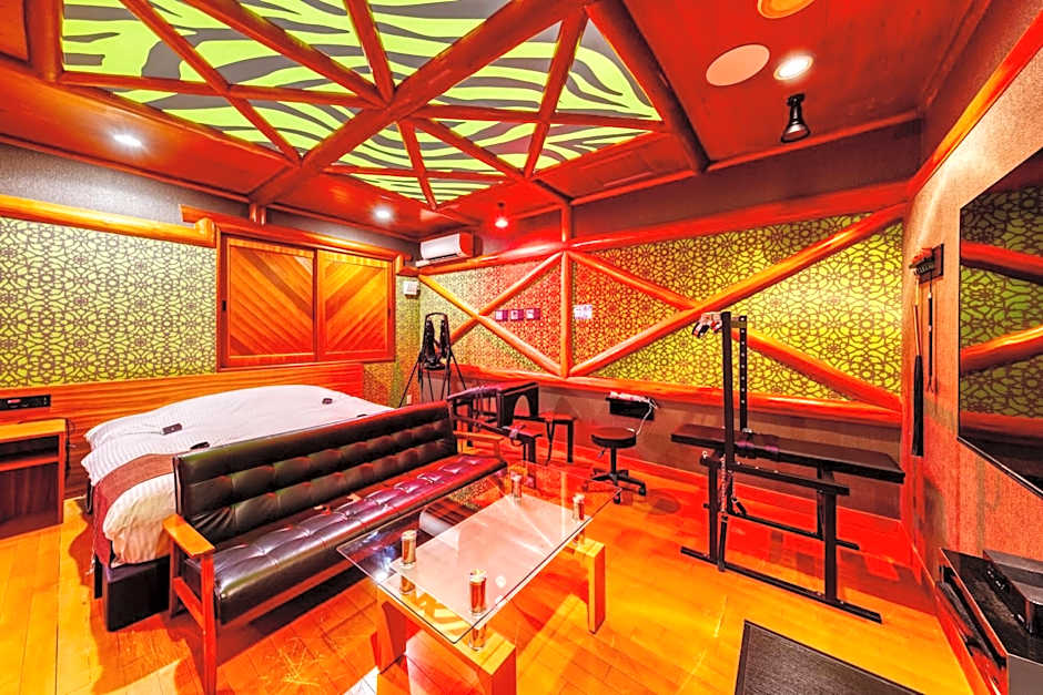 HOTEL ABnormal (Adult Only)