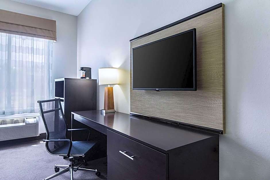 Sleep Inn & Suites Smithfield near I-95