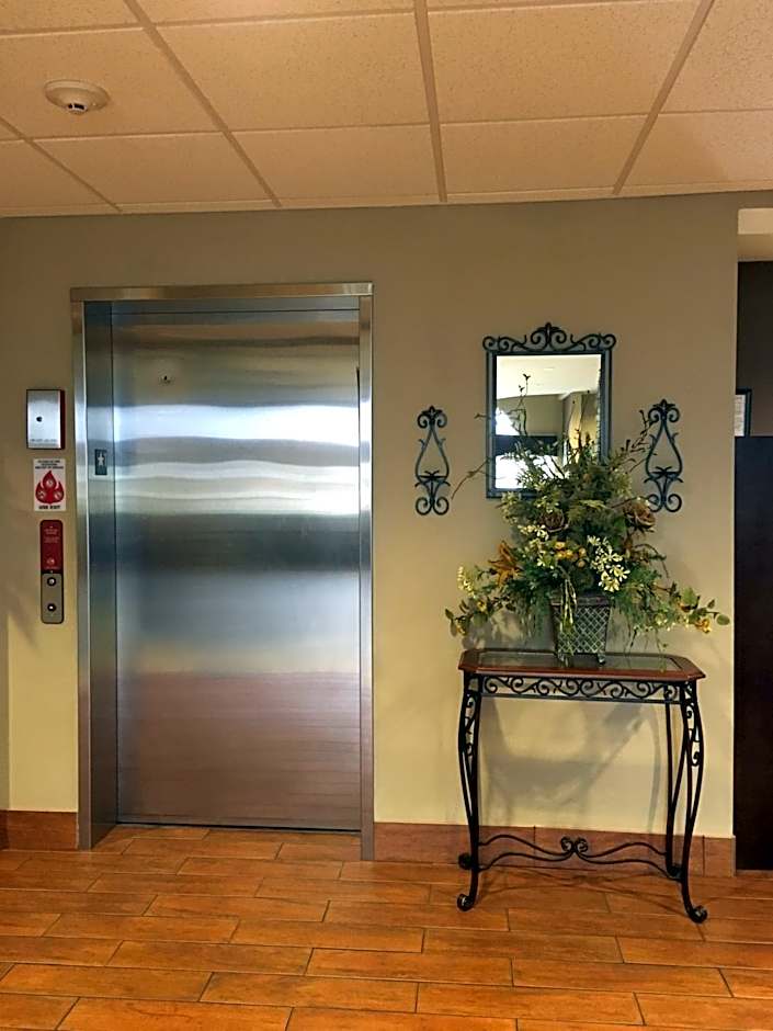 Microtel by Wyndham Perry National Fairground Area I-75