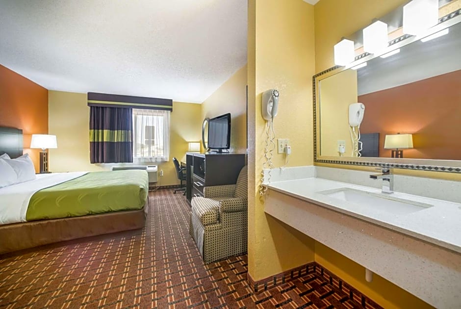 Quality Inn O'Fallon I-64