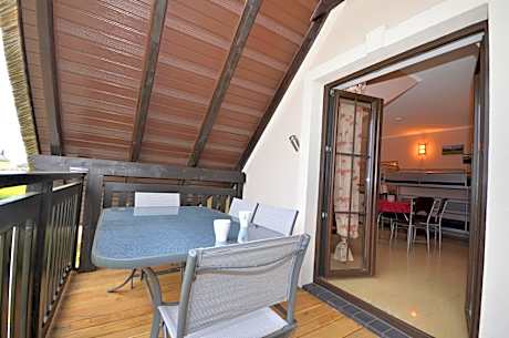 Family Room with Sea View