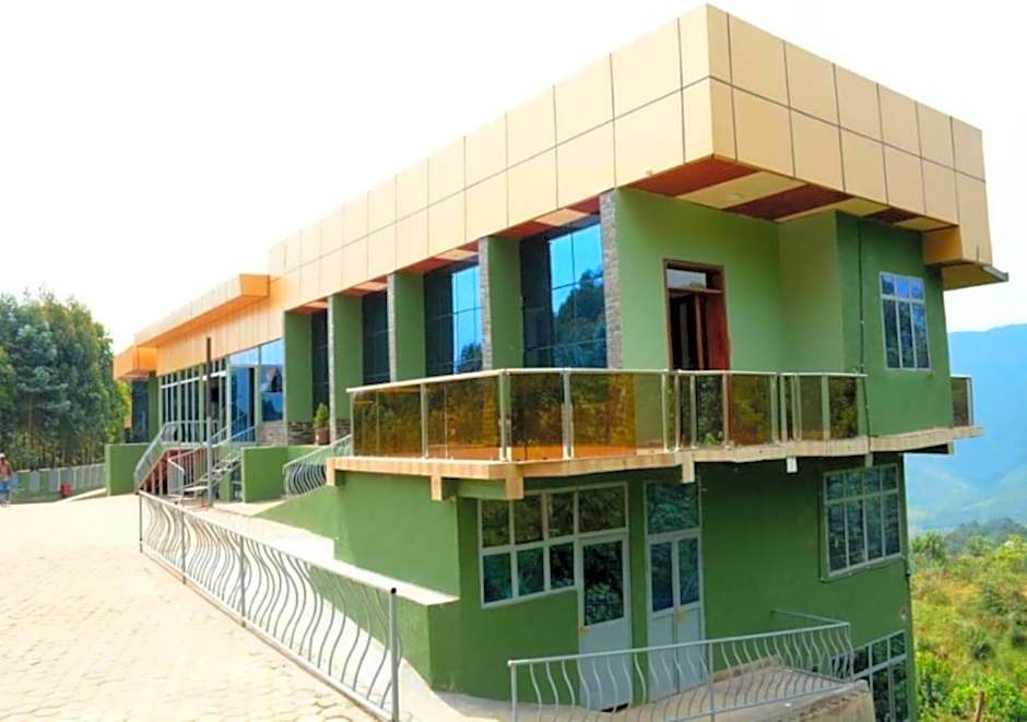 Chimpanzee Lodge