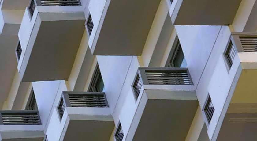 Hotel Santika Pandegiling Surabaya