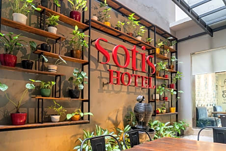 Sotis Hotel Falatehan