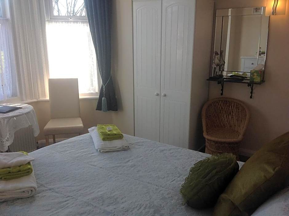 Cleasewood Guest House