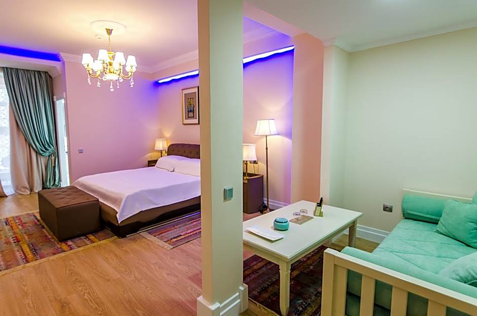 Phoenicia Royal Hotel