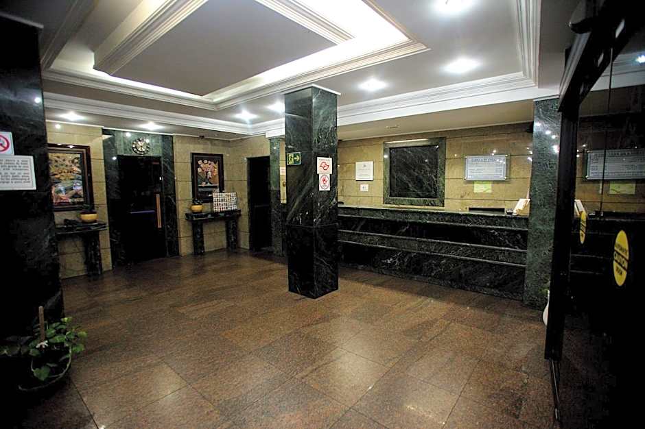 Hotel Columbia