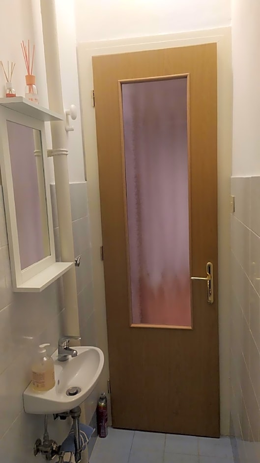 Appartamento in centro con wifi e posto auto in garage