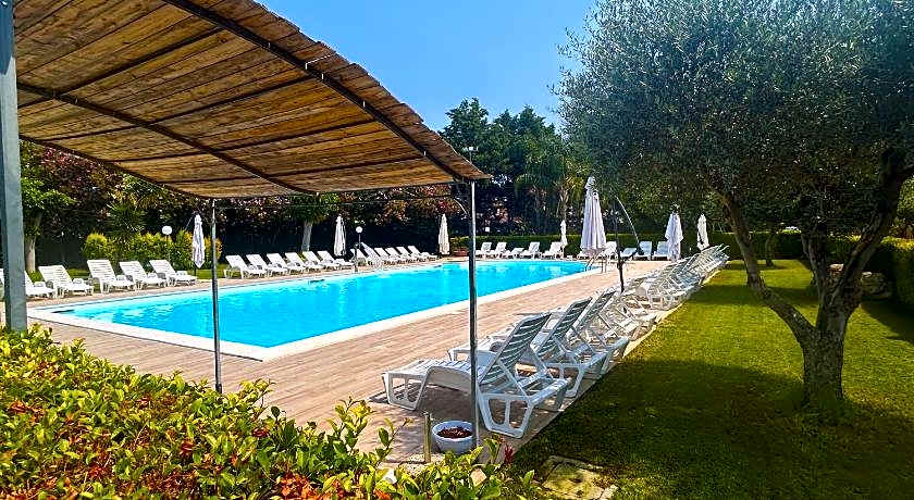 Park Village Hotel