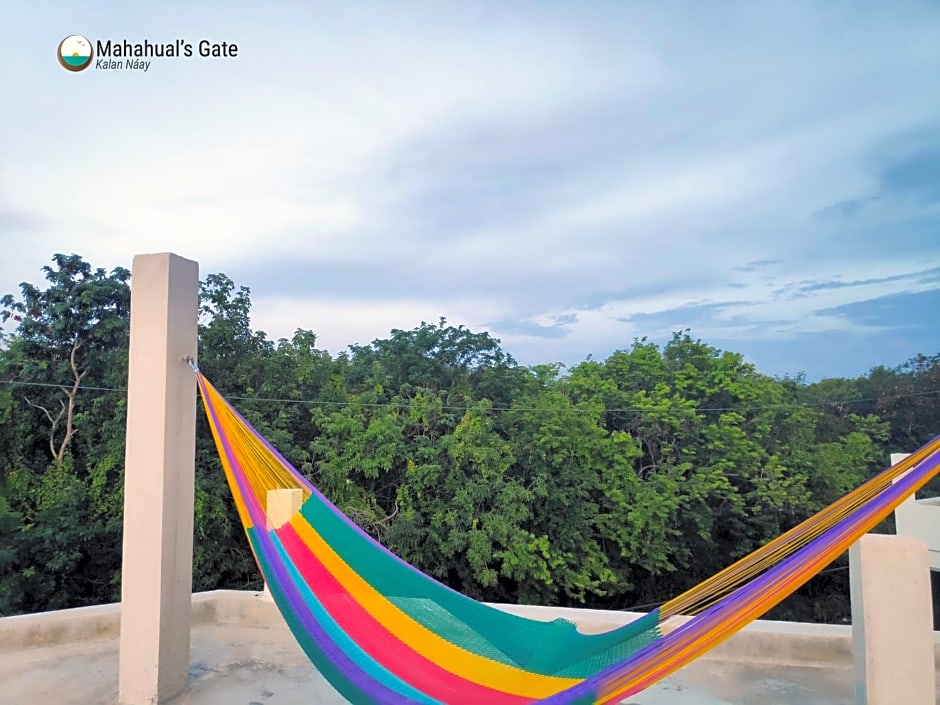 Mahahual's Gate (Kalan Naay)