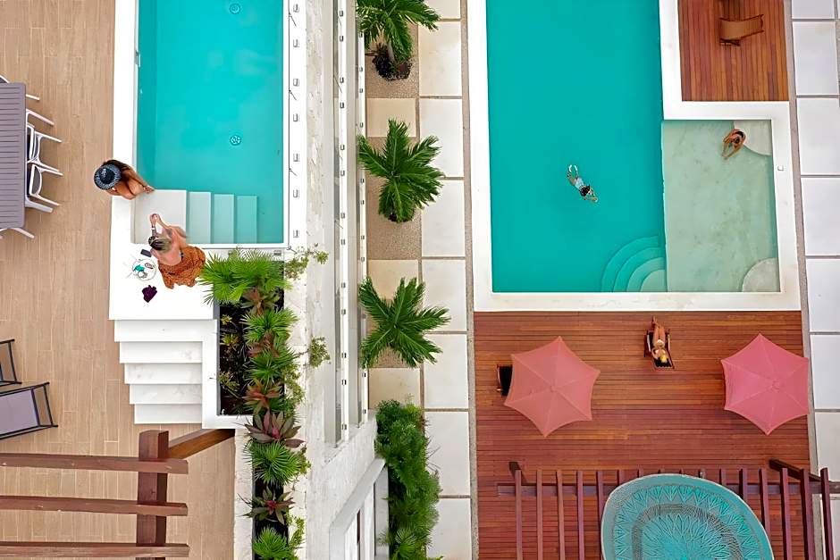 Apartment and Penthouse Blue Luxury Kukulkan Tulum