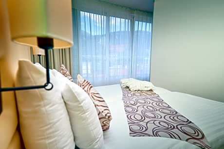 Deluxe Double Room with Sea Side