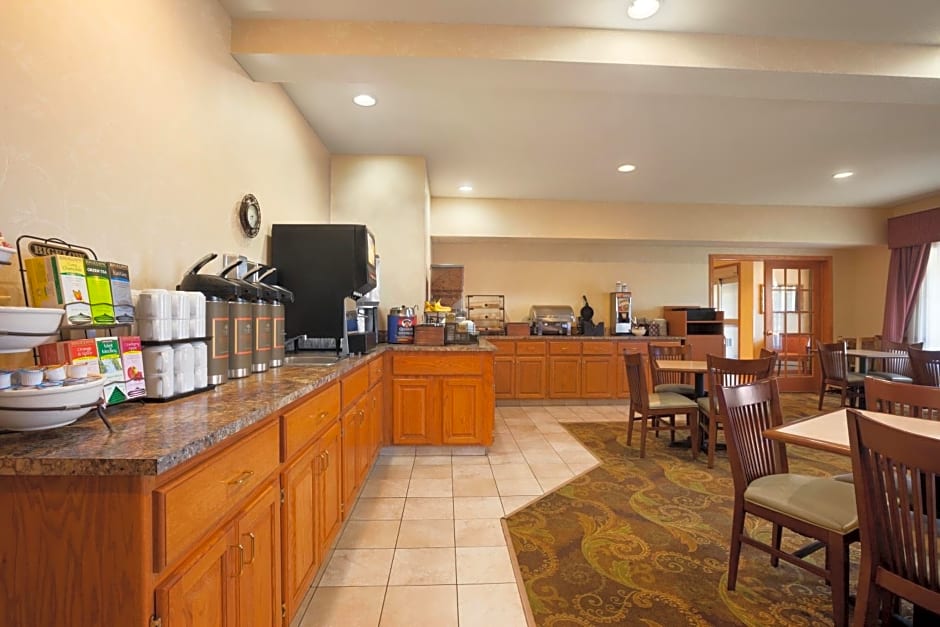 Country Inn & Suites by Radisson, Albert Lea - Austin