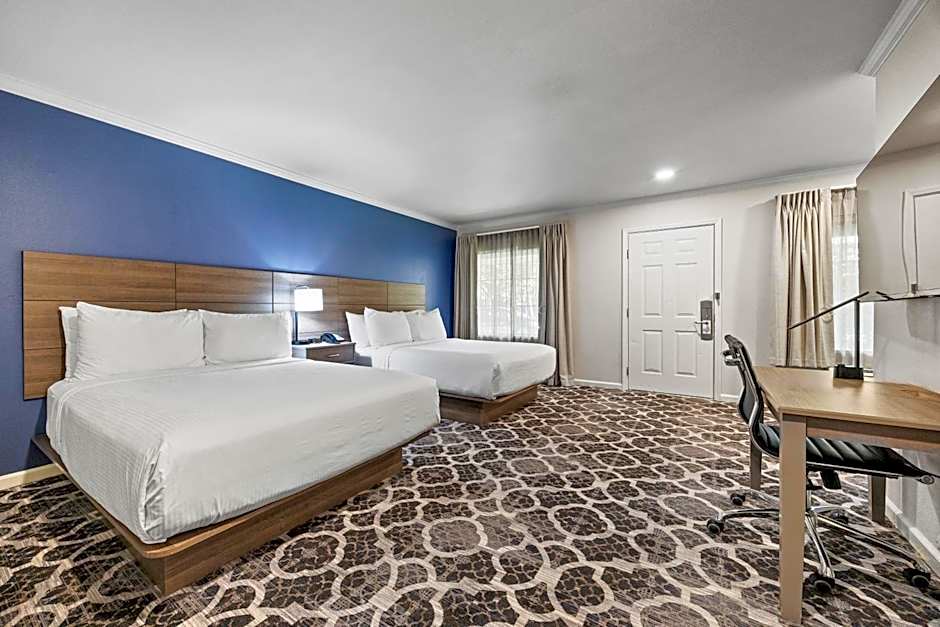 Photo 1 of 4 of 2 Queen Beds, Accessible, Roll in Shower