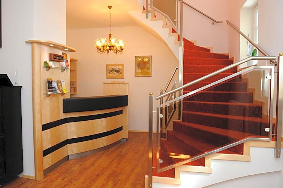 Hotel-Gasthof-Fleischerei - Zur alten Post