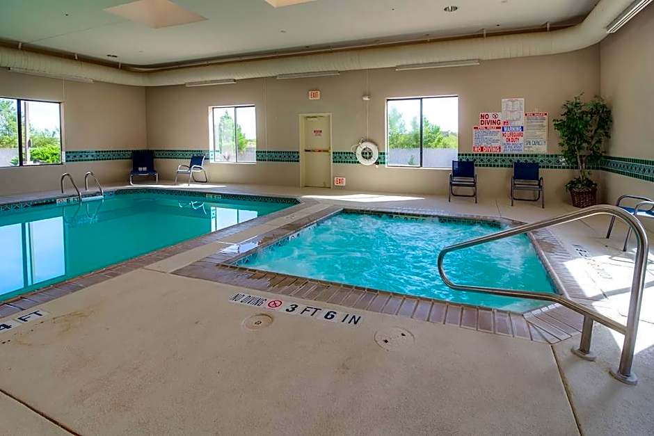 Ashmore Inn & Suites
