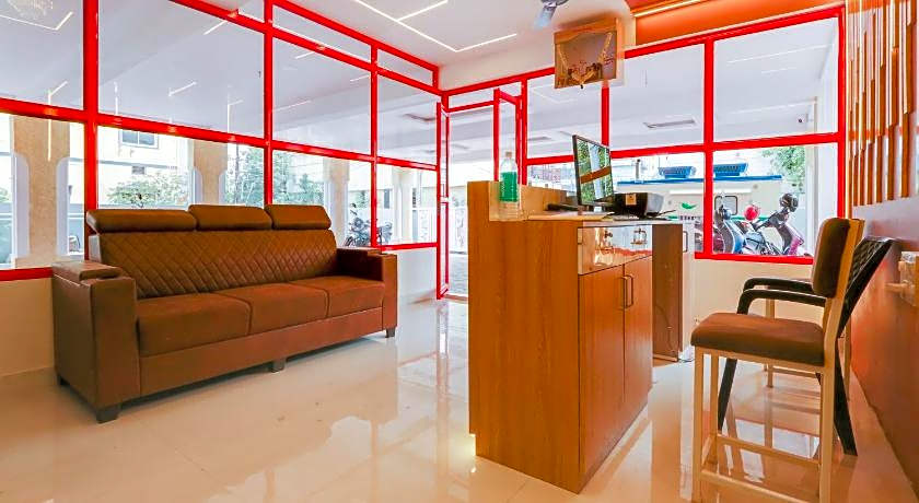 Super Collection O White Ridge Kamineni – Hyderabad, 