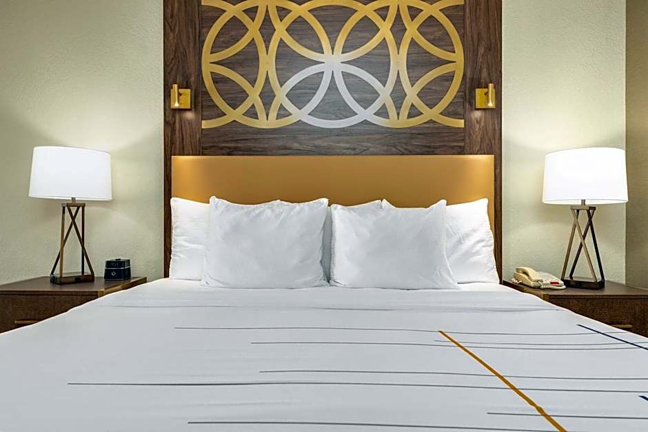 La Quinta Inn & Suites by Wyndham Marble Falls