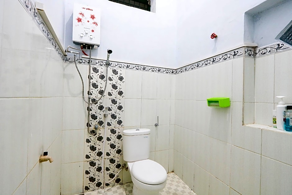 OYO 2440 Wallet Family Residence Syariah