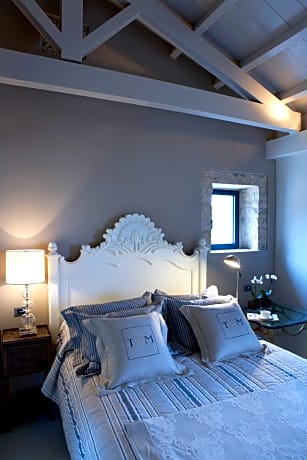 Signature Tower Suite Garden View