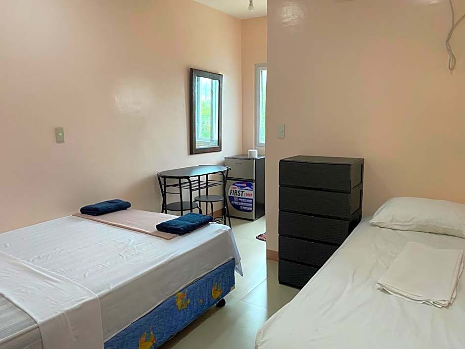 Kellocks' Seaview Apartelle