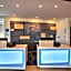 Holiday Inn Express & Suites Fond Du Lac By IHG