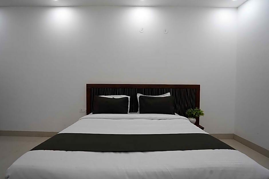 Hotel O Bhangel Dadri Road Noida