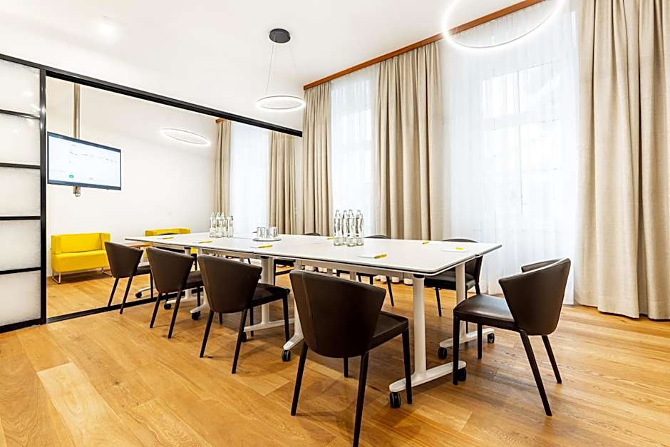 HiLight Suites Hotel