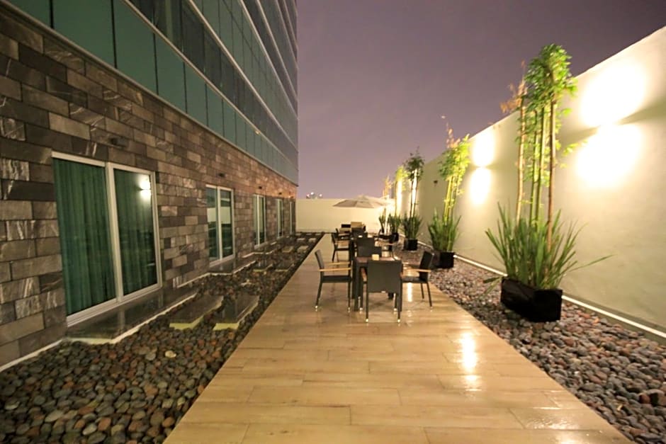 Holiday Inn Leon Plaza Mayor By IHG