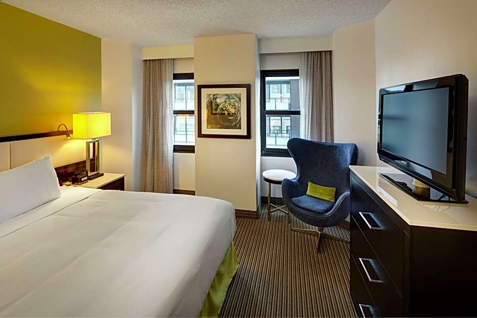 The Hollis Halifax - A DoubleTree Suites By Hilton