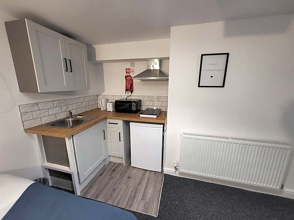 Premier Studios Nottingham - Tring Vale