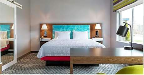 Hampton Inn By Hilton & Suites Marshfield