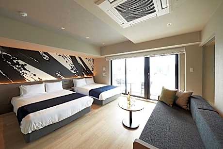 Premium Sauna Suite with Washing Machine and 10㎡ Balcony