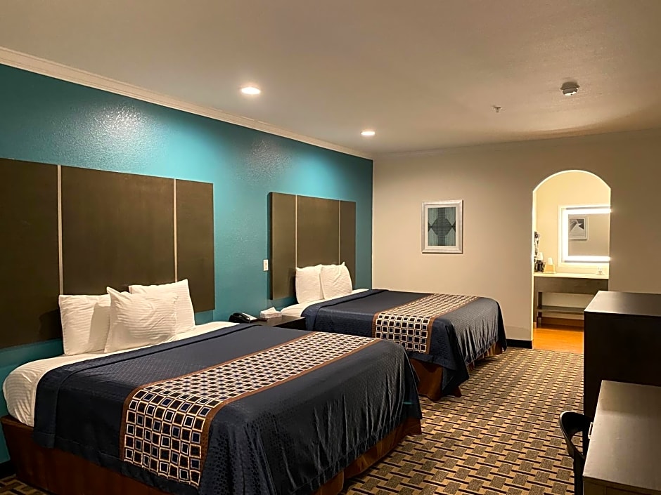 Regency Inn & Suites- NW Houston