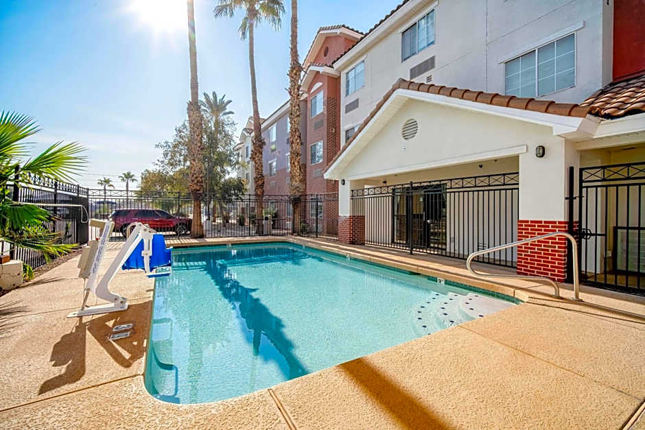 Baymont by Wyndham Chandler I-10