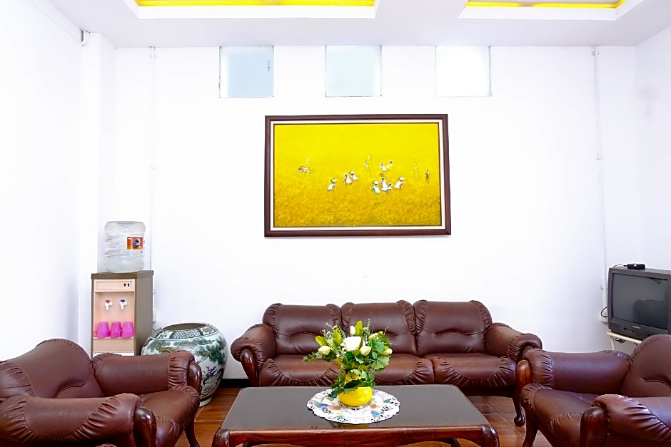 OYO 354 32 Residence