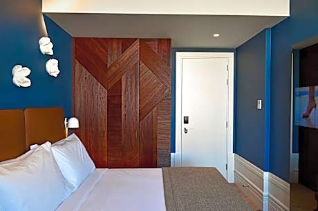 Double Room with View