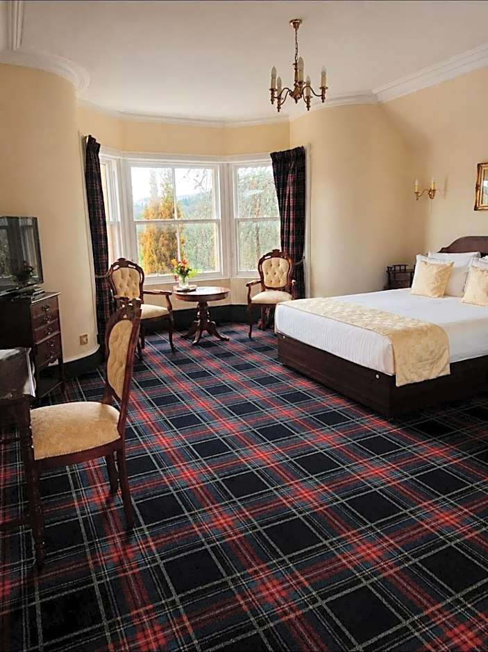 Loch Ness Lodge Hotel