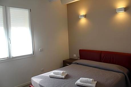 Superior One-Bedroom Apartment