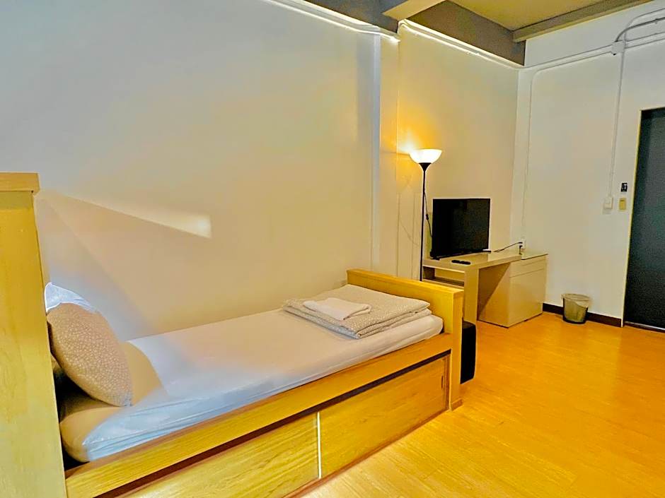 Daraya Hostel