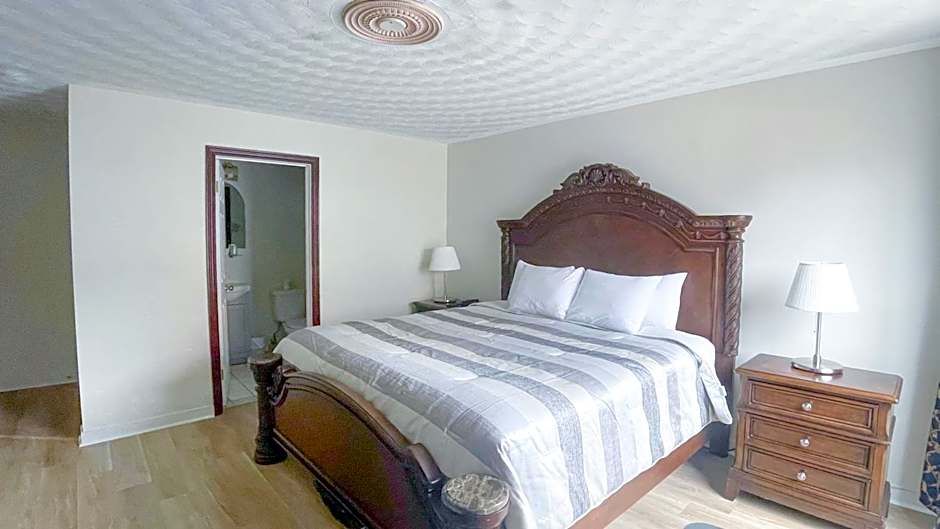 Commons Inn