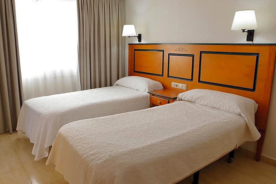 Hotel Apartamentos Pyr Fuengirola